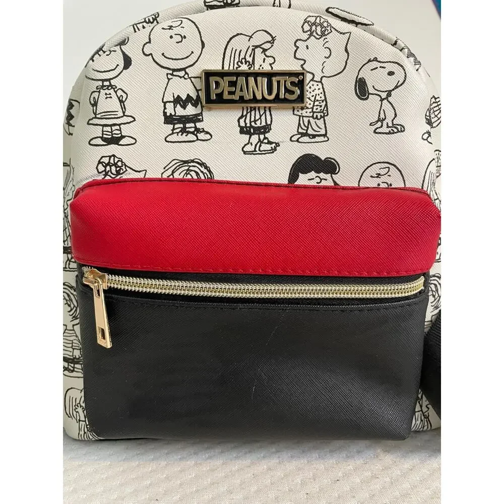Peanuts Snoopy Bioworld Mini Backpack White Black All Over Print Red Pocket